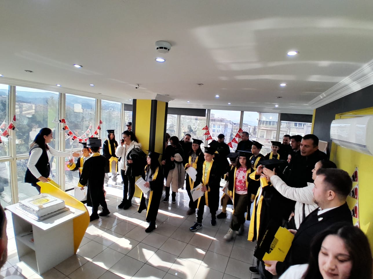 English Time Burdur Galeri 28