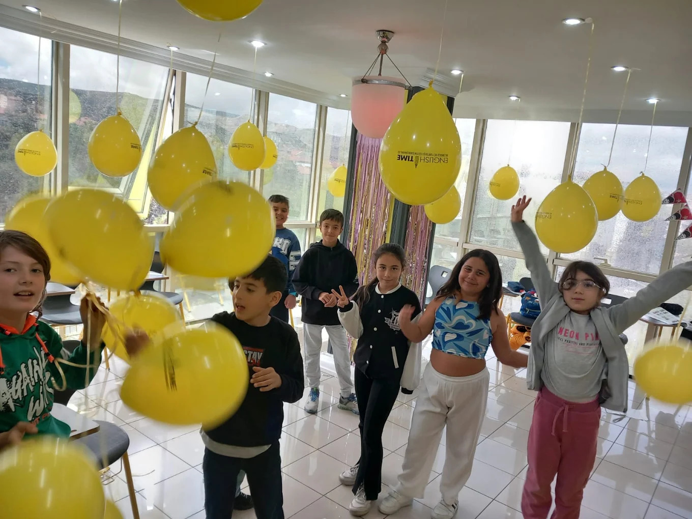 English Time Burdur Galeri 17