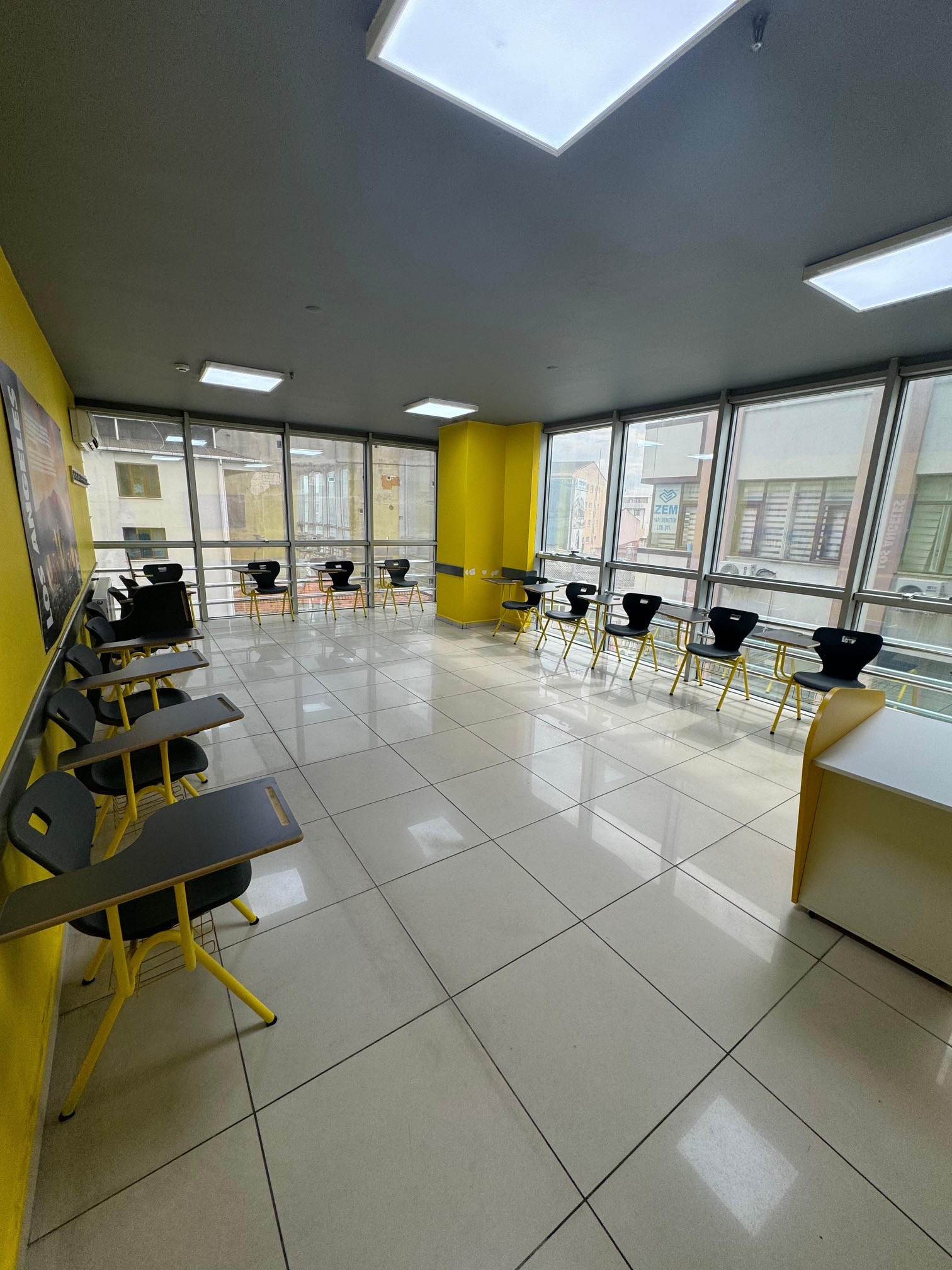 English Time Gebze Galeri 1