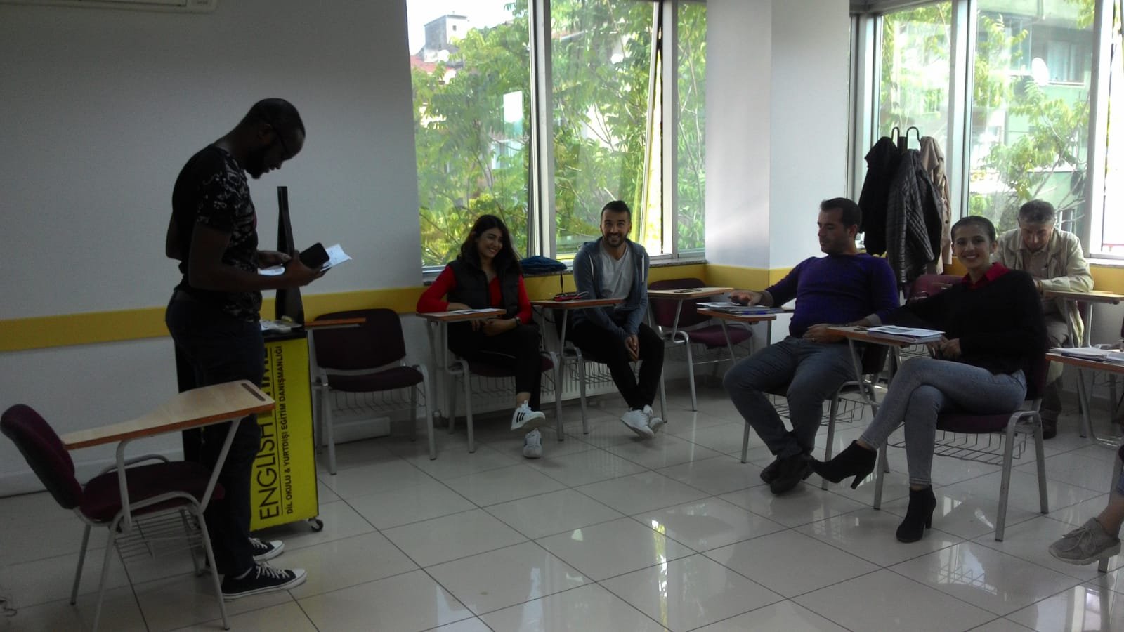 English Time İzmit Galeri 16